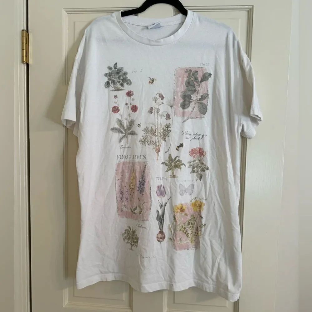 Women’s Oversized Urban Outfitters BDG Graphic Shirt S/M